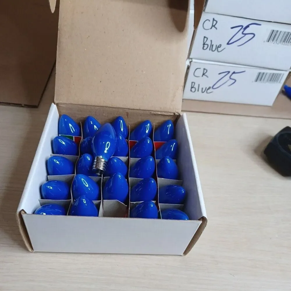 C7 5W Blue Box of 25 Replacement Bulbs Opaque  120v NOS Light Show Craft Outdoor
